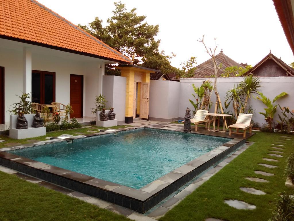 Temuku Guest House Canggu Buitenkant foto